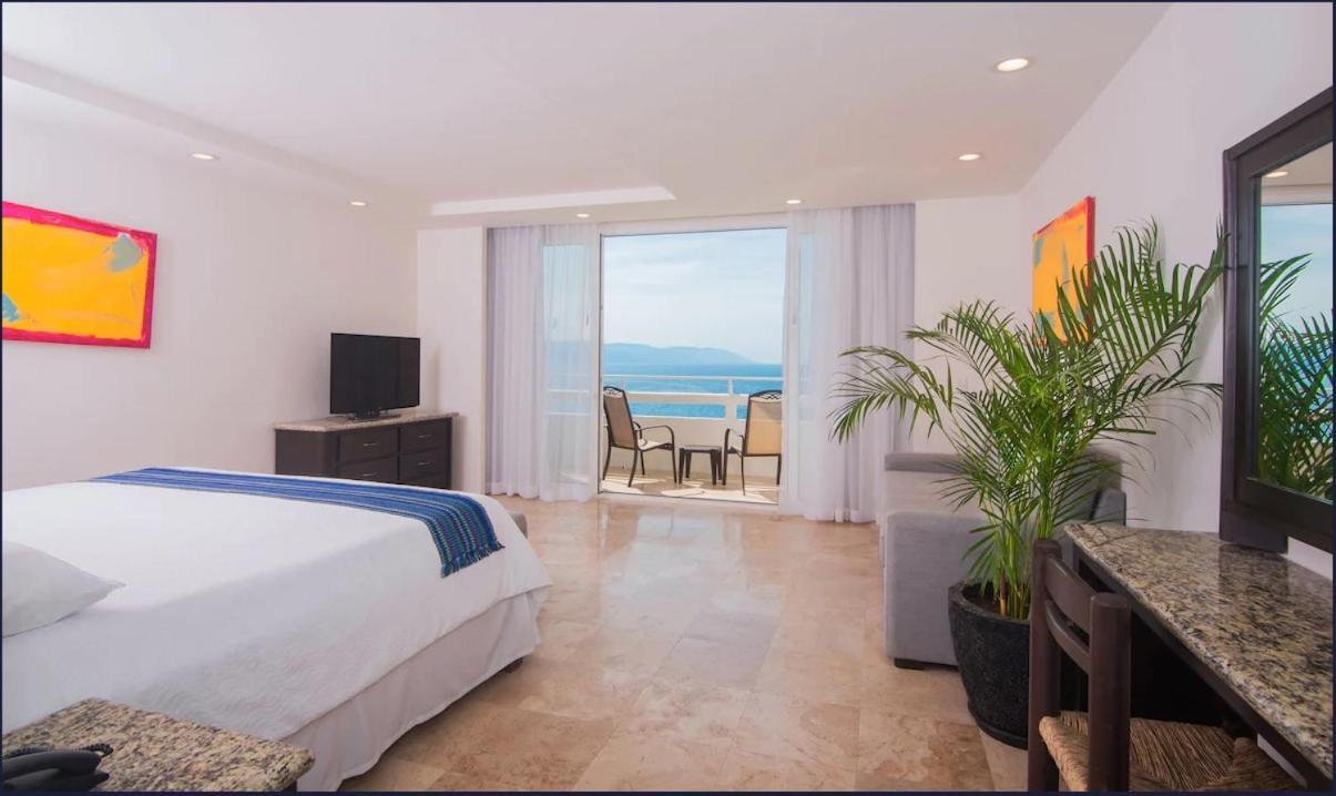Hotel Delfin Vista Pier Beach Front Puerto Vallarta Exteriör bild